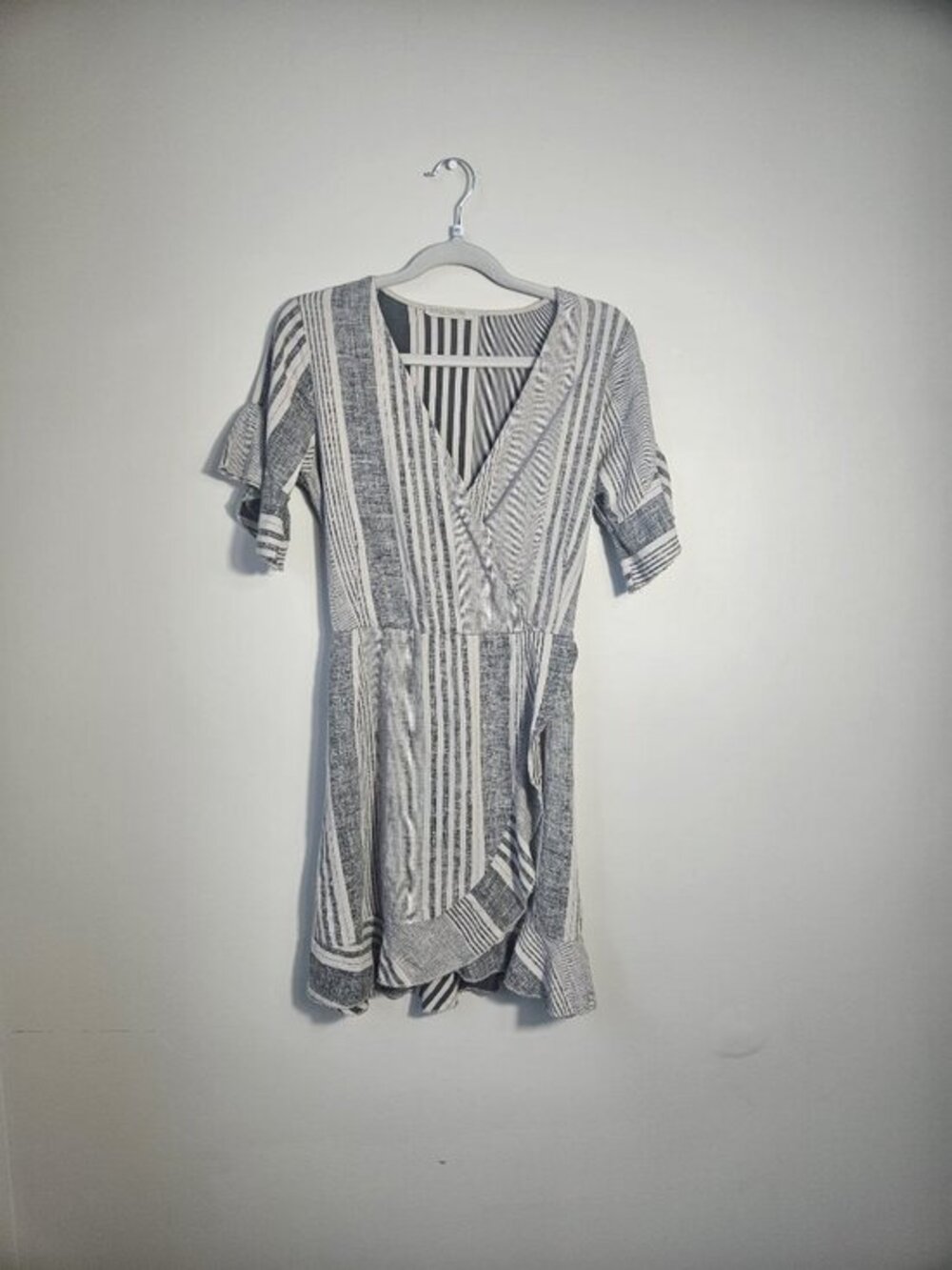 STELLA MARTINI Made in Italy 100% Linen Striped Wrap Dress XS